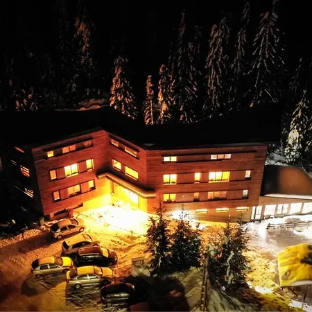 Tirol Panzio 住宿加早餐酒店